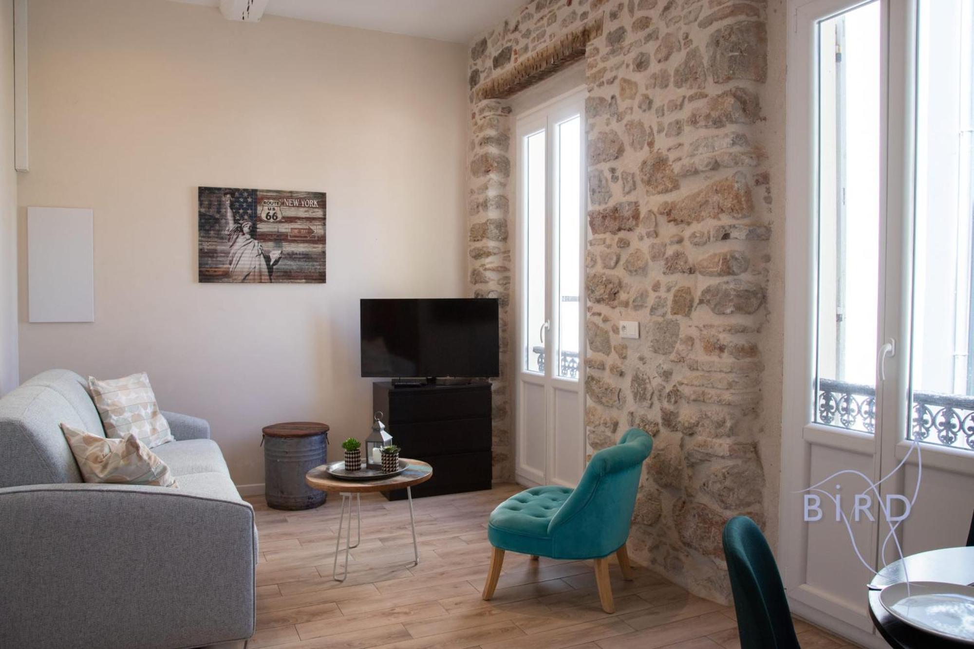 Charming 2-room In The Heart Of Apartment Antibes